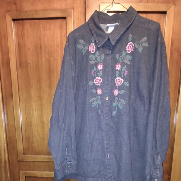 Liz & Me Tops - Embroidered Denim shirt/jacket